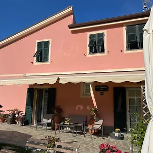 https://fior-dolivo.hotelitalianriviera.com